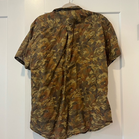 Billy Reid Men's Brown Camouflage Short Sleeve Shirt - Picture 3 of 3